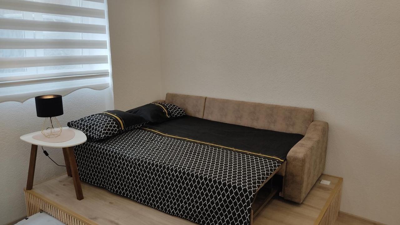 Studio Apartment - A Bit Of Joy サラエヴォ エクステリア 写真