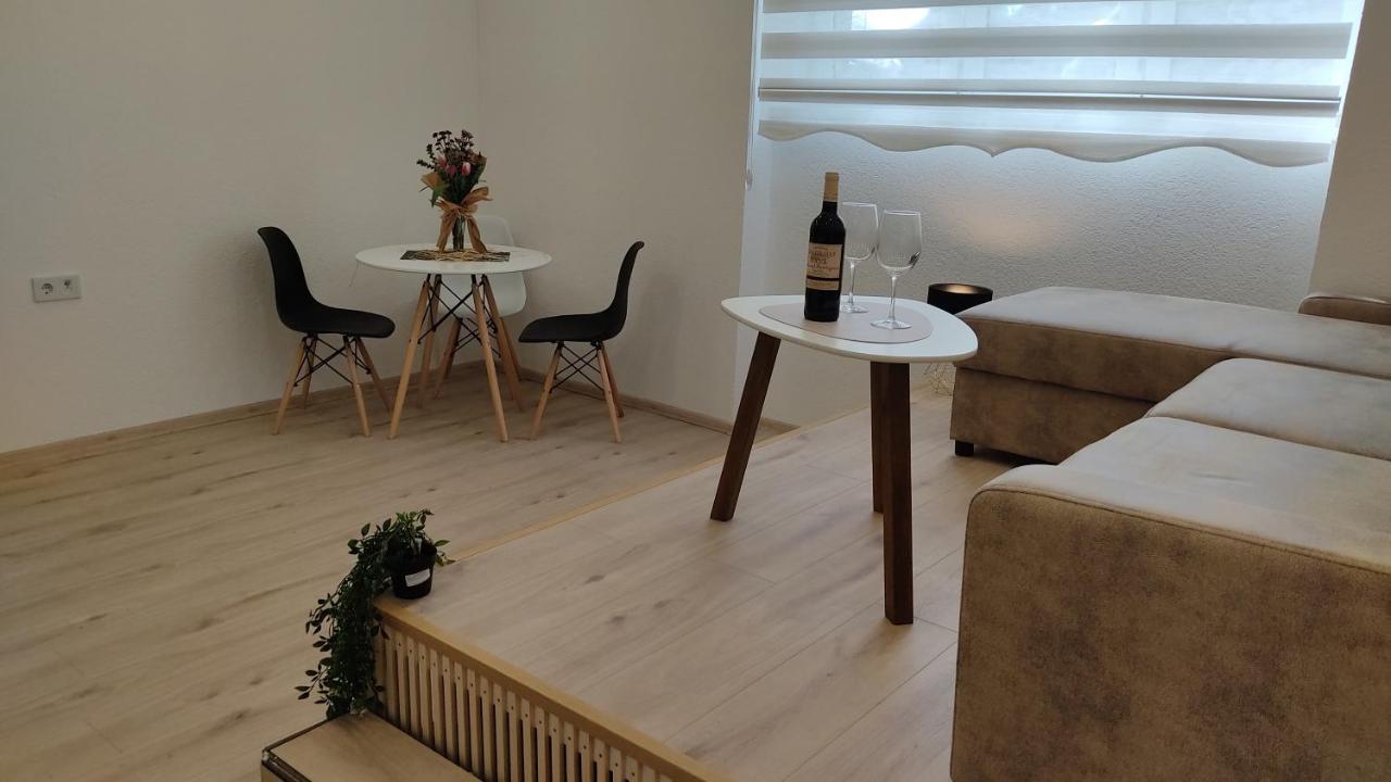 Studio Apartment - A Bit Of Joy サラエヴォ エクステリア 写真